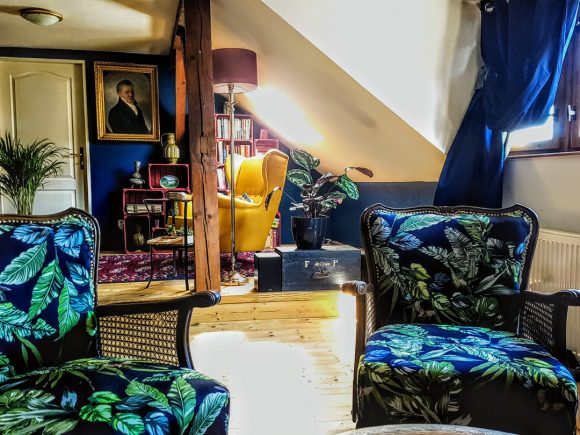 Wohnzimmer-Dachgeschoss-by-Ferdinand-Interior-Wien